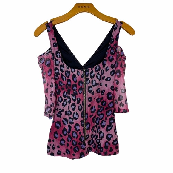 MARK WONG Nark Pink Animal Print Cold Shoulder Stretchy Top size Small - Picture 2 of 6
